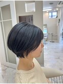 ショートボブ