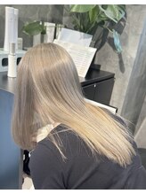 【ハイトーン×髪質改善】“派手すぎないのに惹きつける”大人可愛いカラーと、うるツヤ髪の両立を。