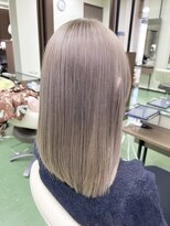 ゼロ(Zero)&nbsp;大人可愛い小顔ミルクティーボブ×20代30代40代