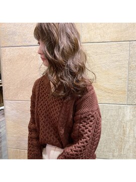 チョコレートベージュ