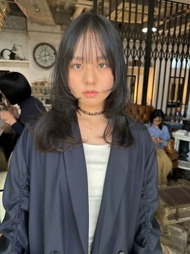 トレンチ(TRENCH) 【 TSUJI 】レイヤーカット 学割 オリーブ グレージュ ブラック