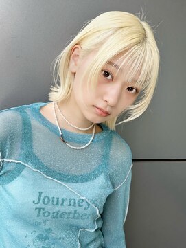 トルネード(TORNADO) 透け感ミルクブロンド×外ハネボブ　前髪あり　ha920