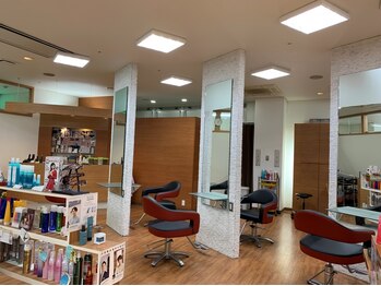 アシュア As.sure ヘアープレイスの写真/《千歳駅から車で5分/駐車場あり》丁寧な施術と温かな空間で、理想のスタイルを♪