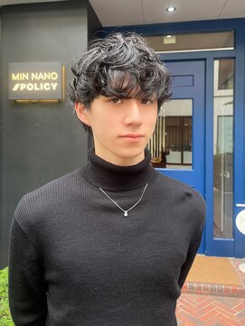 ミンナノポリシー(MIN NANO//POLICY) ラフ質感ルーズパーマ