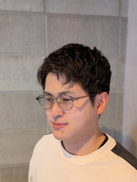 ワンワンオー バーバーショップ コンチネンタル(@110 BARBER SHOP continental) シャドウパーマ