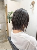 ハンサムショートレイヤーカットミルクティーベージュハイトーン