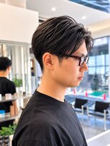 ダーツサンジョウ(DARTS sanjyo)&nbsp;大人の清潔感センターパート韓国メンズヘア