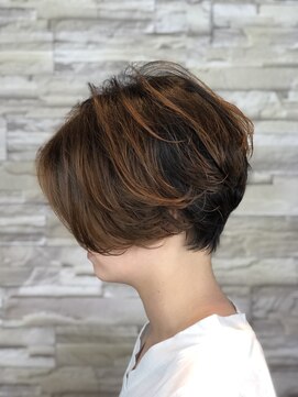 サムサラ 飯山満店(Samsara) ハンサムショート