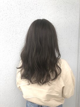 カプア 仙台駅前店(Kapua) オリーブベージュ ×  毛束感　 外国人風 小顔 ミディアム