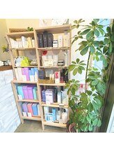 常に新しいトレンドのアイテムを揃えています！