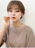 小顔になれる、ふんわり質感ショート