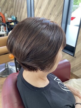 ルネッサンスヘアー ラファエロ(RAFFAELLO) グラデーションカット