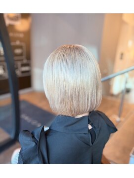アオ(ao.) ブロンドヘア
