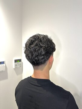 リノア 鵠沼海岸(LINOA) スパイラルパーマ/メンズパーマ/メンズカット/フェード