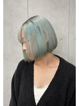 レオクマ(REOKUMA) セクションカラー/ペールブルー/シルバー/ボブ