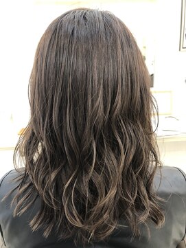 ヨンマルイチ(401) エレガントミディアム