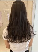 アッシュベージュ×ウェーブ巻き