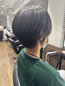 ハピネス クローバー 八木店(Happiness CLOVER) くびれショート　インナーカラー　アッシュブラウン　八木