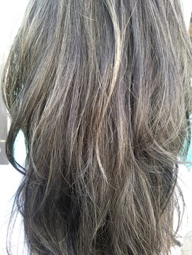 ヘアーラウンジ アンフィ 井土ヶ谷(Hair Lounge Anphi) 【Anphi】外国人風3Dハイライトカラー