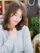 カバーヘア ブリス 川口(COVER HAIR bliss)&nbsp;色っぽいセンターパートの外国人クールミディf川口20代30代40代!