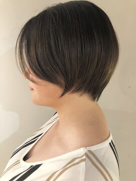 リバレッジ 広尾(Leverage) 大人柔らかフォギーベージュハンサムショートカット