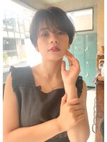 メーヴェ(Mowen) mowen 南堀江 クールショート×オリーブカラー×大人可愛い