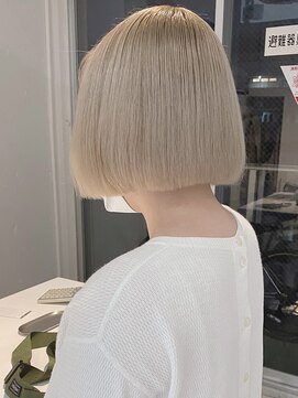 ターン ヘアー(TAAN HAIR) ホワイト