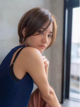 イルハバナ 渋谷(ill HAVANA) 大人ナチュラルショート/レイヤーカット/ハイライト/20代30代