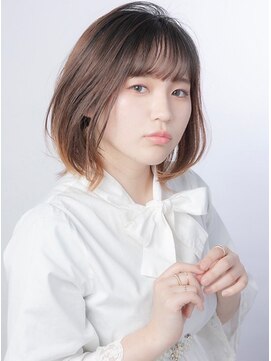 ラクープアーキー ヨッカイチ(La Coupe Artkey yokkaichi) グレーベージュ×に合わせカット