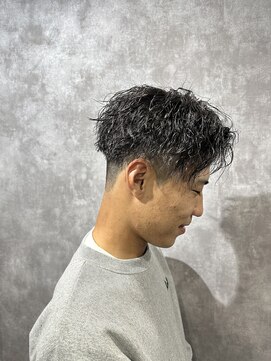 スピン 本八幡(SPIN) スペインカール/スパイキーショート/ブルーブラック/本八幡