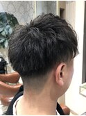 ツーブロック刈り上げスキンフェードカットアッシュブラック