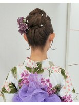 ステラ(Stella) トップシニヨンアレンジ