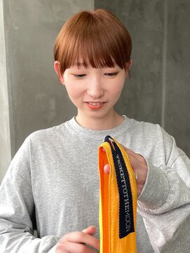 テトヘアー(teto hair) オレンジカラーワイドバングマッシュショートオレンジブラウン