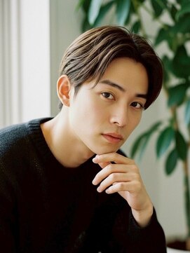 レーヴ(Reve) 目黒/品川 スペインカールブルーブラックフェザーパーマ