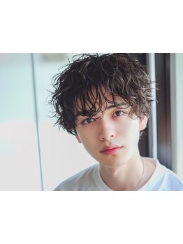 メンズ特化サロンならではの高技術！一人ひとりの骨格に合わせた高い似合わせであなたの魅力を引き出す