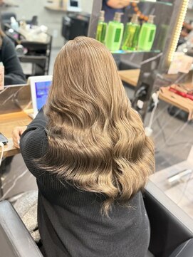 ラピス 大阪心斎橋店(Lapis) ヘーゼルベージュ/ブリーチカラー/ダブルカラー/髪質改善