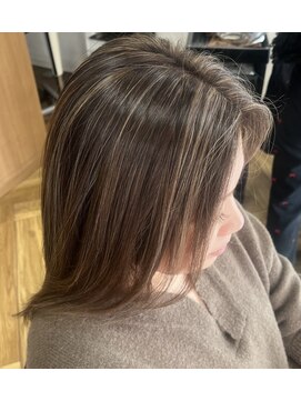 白髪ぼかしハイライト