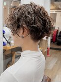 マッシュショートにスパイラルパーマ