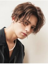 リップス レイ ギンザ(LIPPS Ray GINZA)&nbsp;センターパートスパイラルツーブロックナチュラル