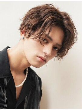 リップス レイ ギンザ(LIPPS Ray GINZA) センターパートスパイラルツーブロックナチュラル