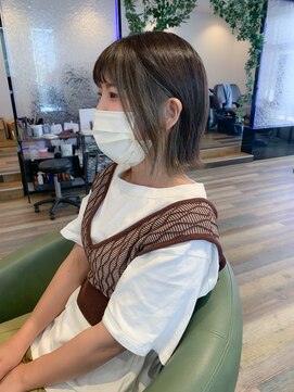 ヘアースパリゾート リアン 燕三条店(Lien) くすみアッシュ_インナーカラー