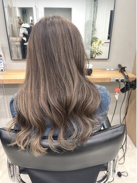 ロマリア 青山 南青山(Lomalia) 【Lomalia青山/Nami】白髪ぼかし×ハイライト/デザインカラー