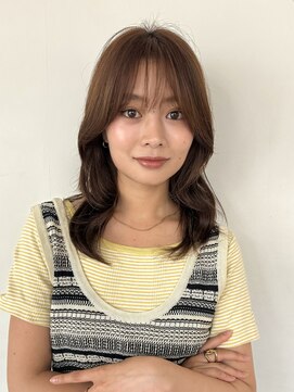 トレス(TRESS) 大人ミディアム レイヤーボブ 顔まわりレイヤーベージュカラー