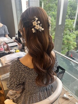 ファーレンピュア(FAHREN PURE) ヘアセット／お呼ばれ／ハーフツイン／ヨシンモリ／ブライダル