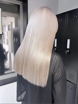 ペレ 渋谷(PELE)&nbsp;イメチェン/ホワイトブロンド/外ハネボブ/ワイドバング/渋谷