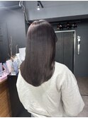 シンプルなのに洗練された透明感カラー／髪質改善トリートメント