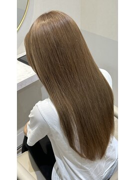 エレノア 枚方(Eleanor) ミルクティーベージュ/ヘーゼルベージュ/ブリーチカラー