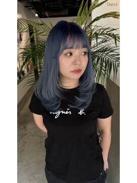 キング 心斎橋店(K!ng) ハイライトカラーミルクティーベージュレイヤーカット