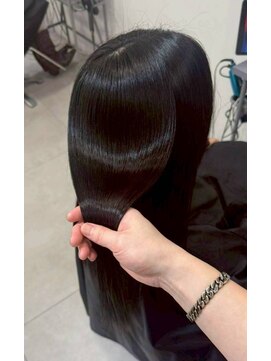 シェノン 西梅田(CHAINON) 髪質改善/縮毛矯正/レイヤーカット/くびれヘア/西梅田