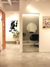 南森町｜一人のために、一人が向き合う。あなただけの時間と髪へ